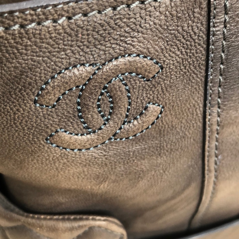 Authentic CHANEL Aged Moto Ankle Quilted BOOTS - Picture 6 of 8